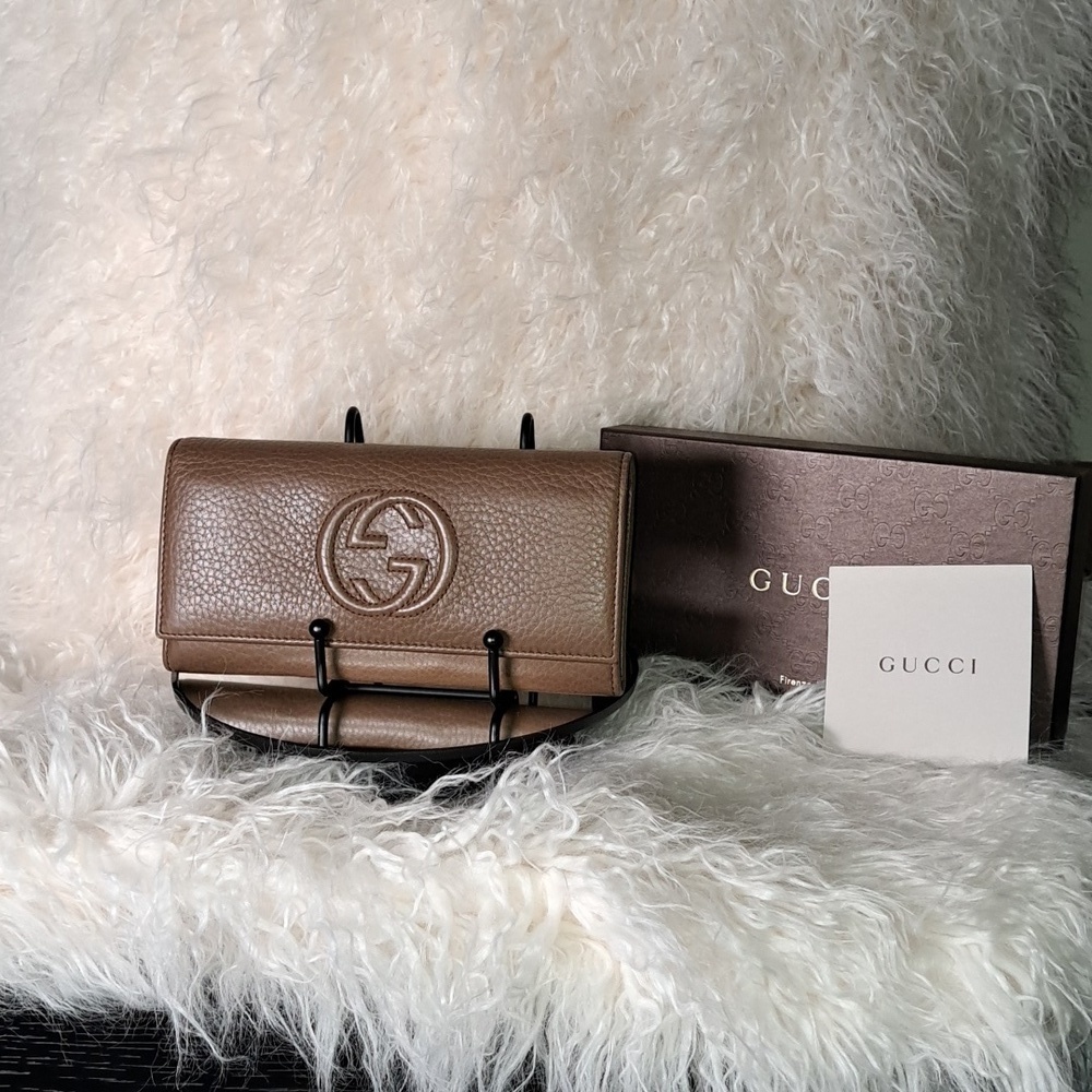 Gucci Soho Brown Leather  Flap Continental Wallet Like New